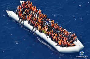 New hope for 816 people rescued by EUNAVFOR MED operation Sophia’s assets