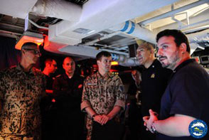 The Director General of EU Military Staff visits EUNAVFOR MED operation Sophia Flagship