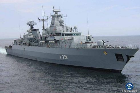 The German Frigate Mecklenburg-Vorpommern rescues at sea 140 migrants