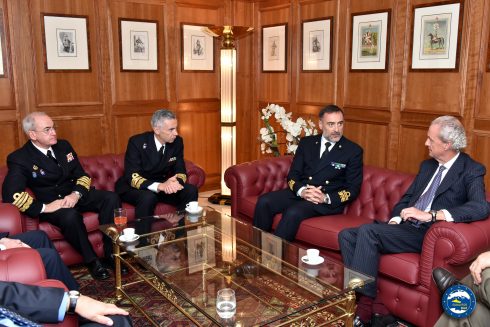 Spanish Minister of Defence visits EUNAVFOR MED Operation Sophia Headquarters in Rome